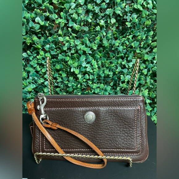 Coach - Vintage Brown Pebbled Leather Zip Wristlet W/ Hangtag & Pink Stitching